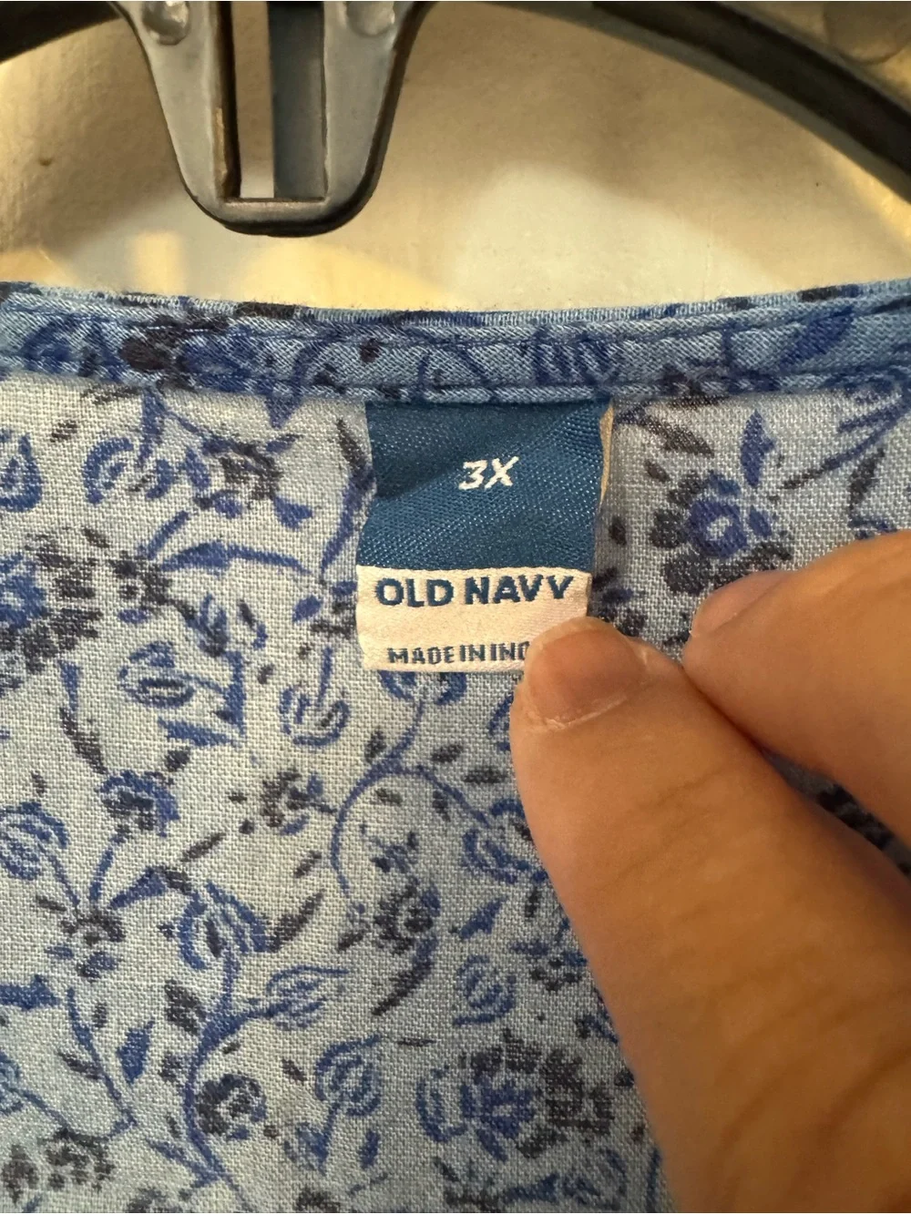 Old Navy 3X Blue Mixed Floral Peasant Blouse Split Neck Tassel Boho Plus
